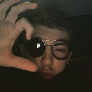 Meet your Posher, Tj